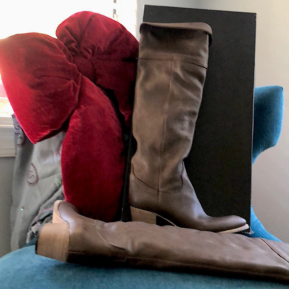 Never worn Over the knee convertible boots‎